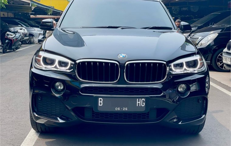 BMW X5 xDrive25d Hitam