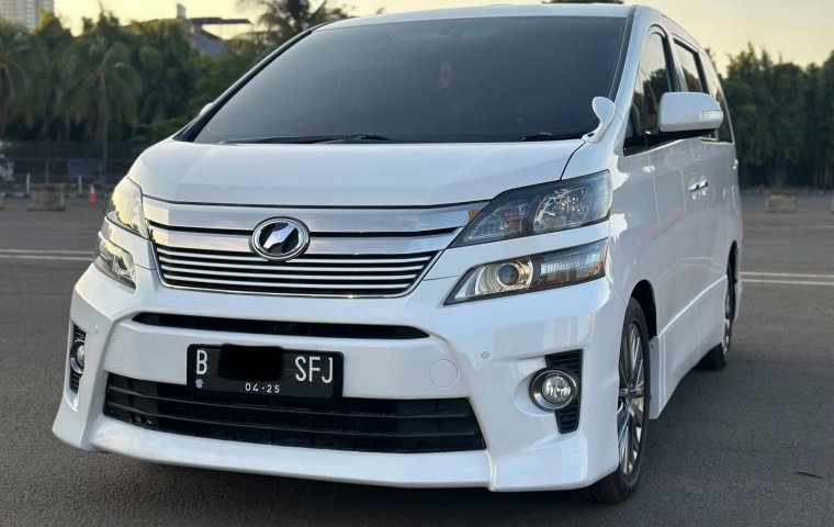 VELLFIRE Z GOLDEN AT 2015 PUTIH MPV TERMURAH DIJUAL CEPAT