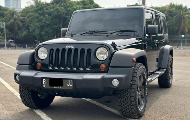 JEEP WRANGLER 3.8L AT 2011 HITAM LOW KM BERGARANSI TERMURAH
