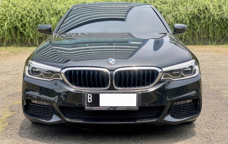 BMW 5 Series 530i M Sport 2020 Hitam