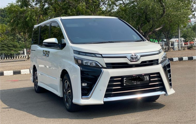 Toyota Voxy 2.0 A/T 2019 MPV