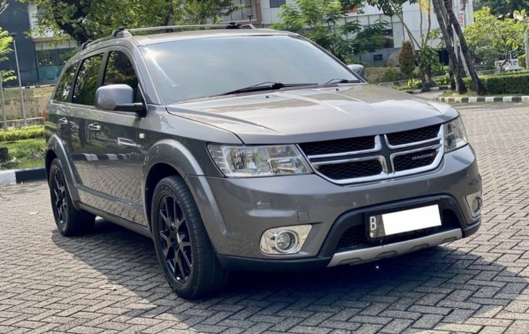 Dodge Journey SXT Platinum 2013 Abu-abu