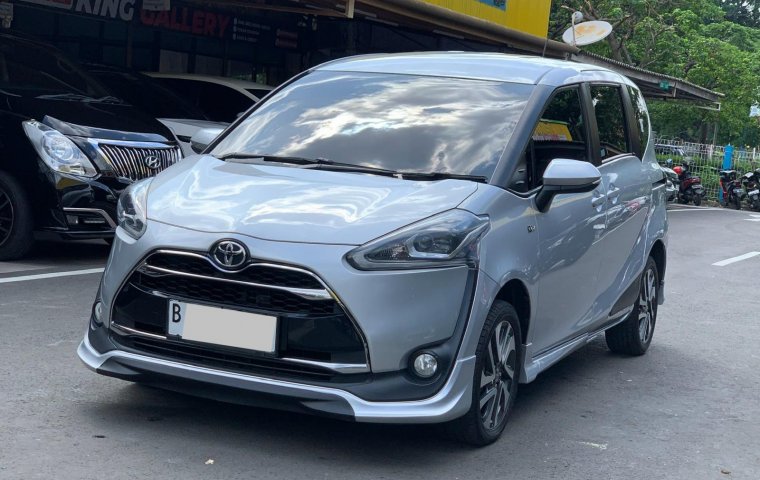 Toyota Sienta Q 2019