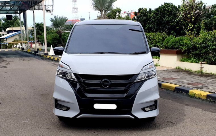 Nissan Serena Highway Star 2022 putih km 12 ribuan cash kredit proses bisa dibantu