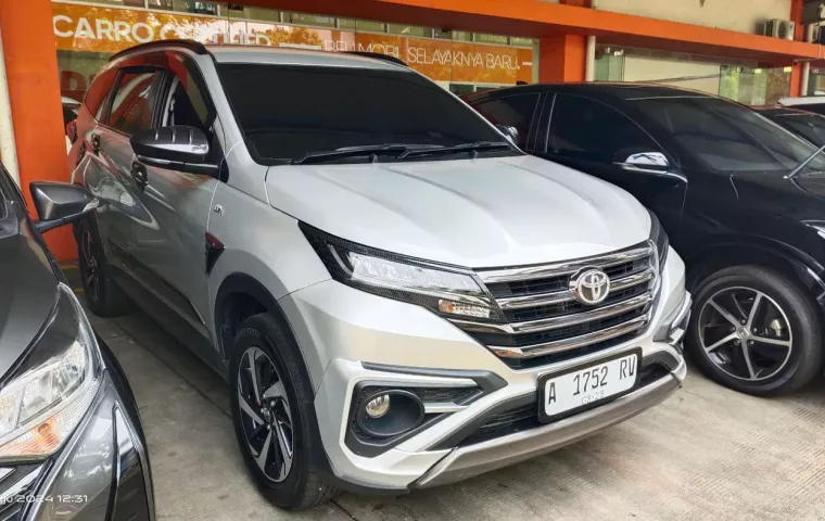 Toyota Rush GR Sport A/T 2023 Silver
