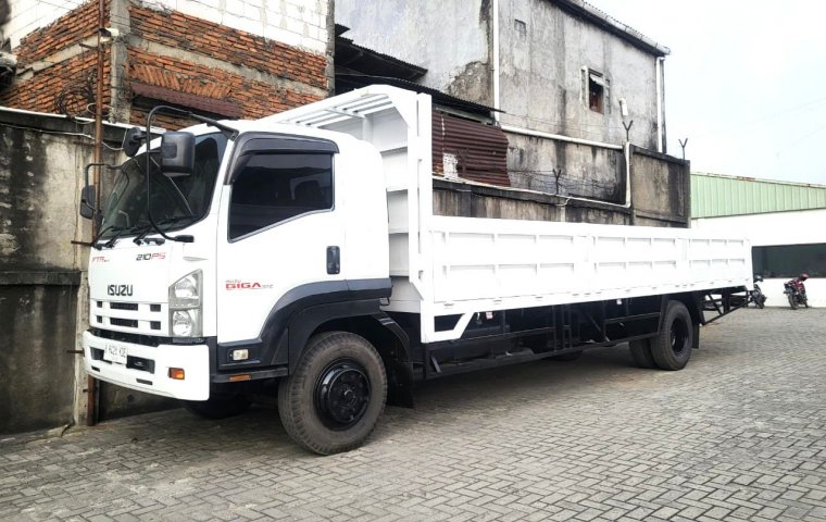 58rbKM+banBARU MURAH Isuzu Giga engkel FTR 90 S bak besi kargo 2018