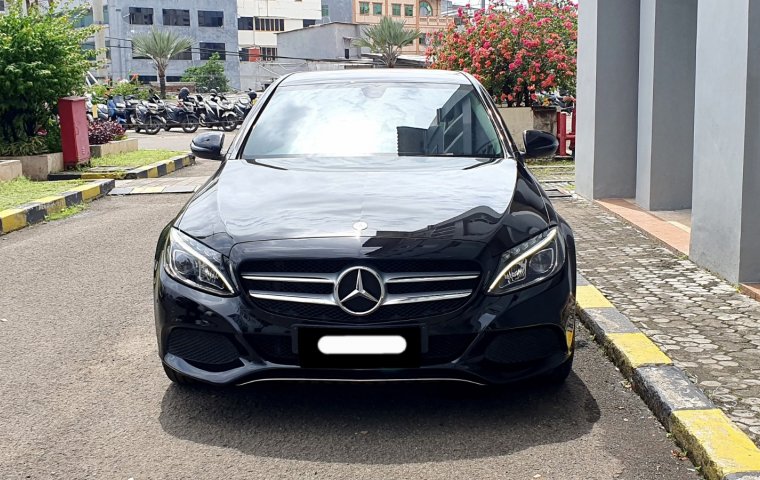 Mercedes-Benz C-Class C 200 Avantgarde Line 2016 hitam km 33 ribuan