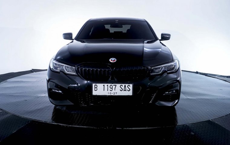 BMW 330i 2.0 M Sport AT 2022 Hitam