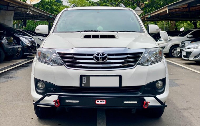 Toyota Fortuner G VNT TRD AT 2012 Putih