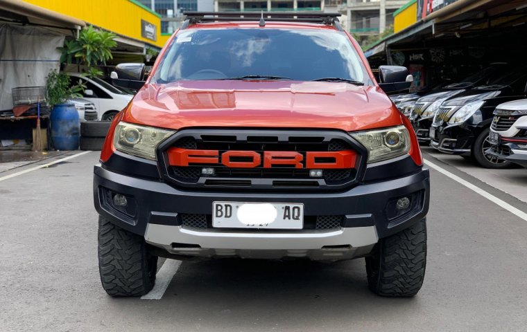 FORD WILDTRACK DOUBEL CABIN AT 2014