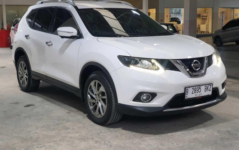 Nissan X-Trail 2.5 CVT 2016 Putih - BUNGA 0% 1 TAHUN*