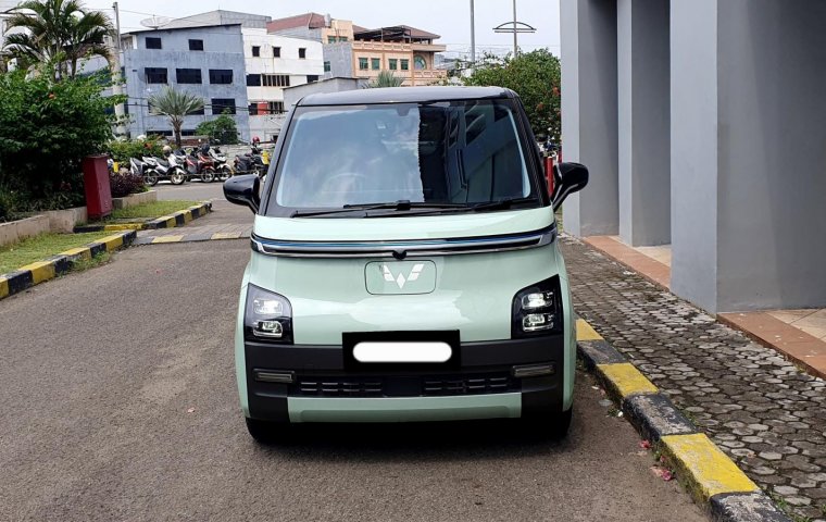 Wuling Air EV 2023 long range hijau
