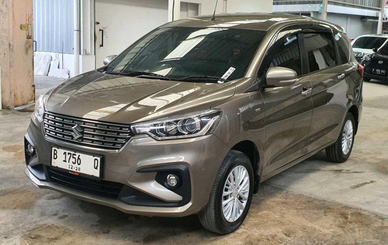 Suzuki Ertiga GX AT 2018 Abu-abu - DP MULAI 10 JUTA 