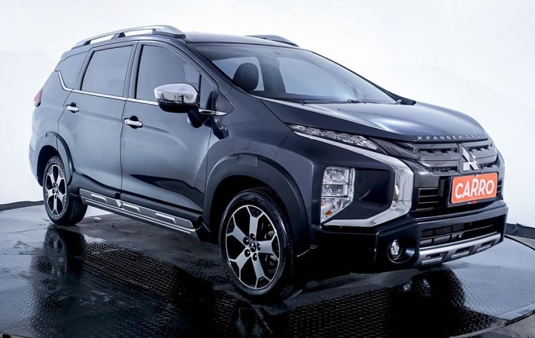 JUAL Mitsubishi Xpander Cross Premium AT 2020 Abu-abu
( Kilometer 39rb )