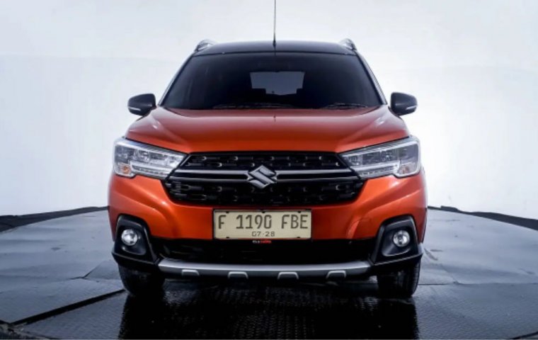 Suzuki XL7 Alpha AT 2023 Orange
