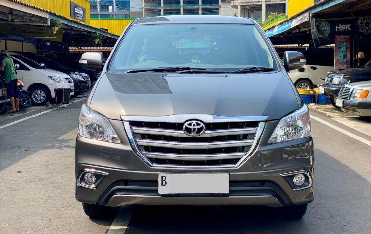 Toyota Kijang Innova V 2014 Abu-abu