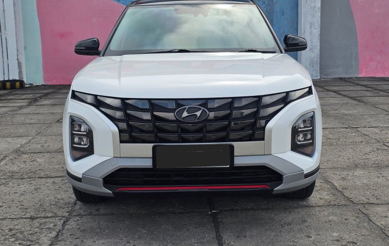 Hyundai Creta prime 2023 Putih two tone km 19 ribu