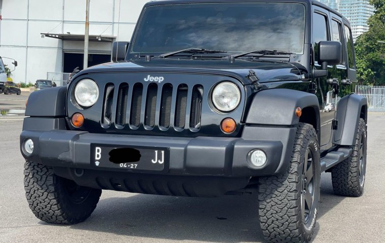 JEEP WRANGLER 3.8L BENSIN AT 2011 DIJUAL CEPAT TERMURAH