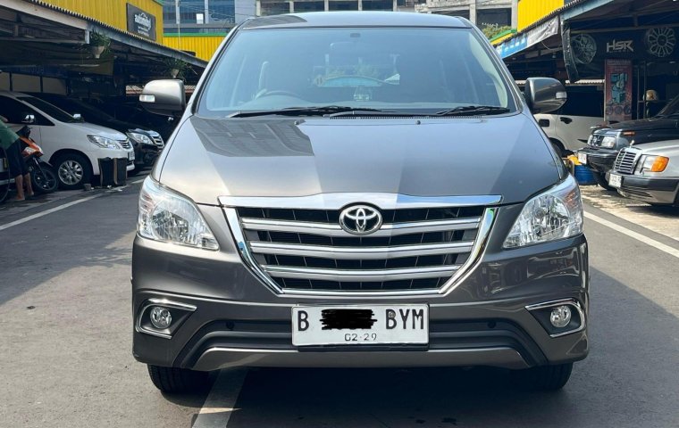 Toyota Kijang Innova V 2014 Abu-abu