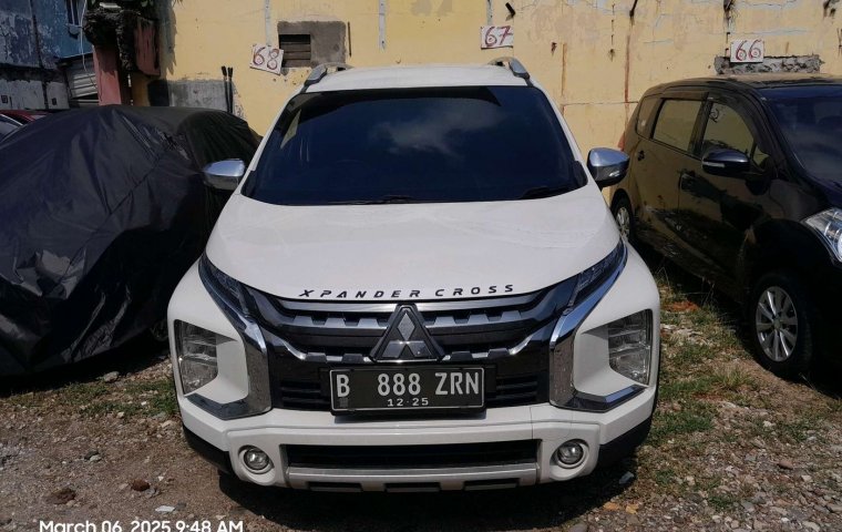 TDP 10% |Mitsubishi Xpander Cross Premium Package AT 2020 Putih