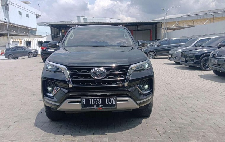Toyota Fortuner 2.4 VRZ AT 2021