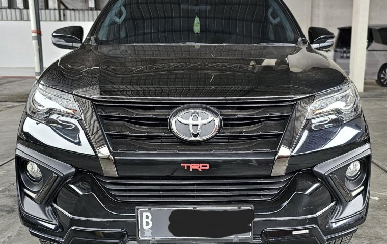 Toyota Fortuner 2.4 VRZ TRD A/T ( Matic ) 2020 Hitam Km 49rban Mulus Gress Siap Pakai