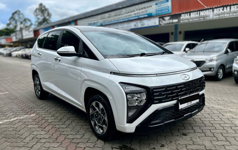 Hyundai Stargazer Prime Captain Seat At 2023
