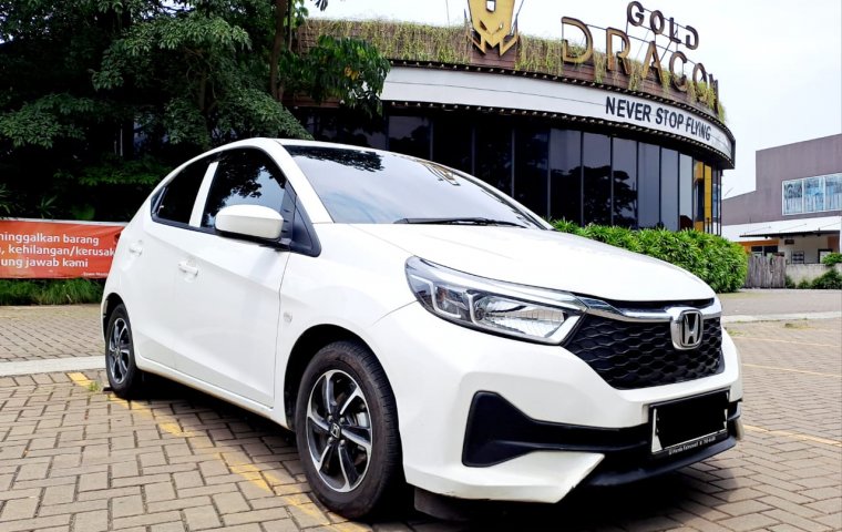 Honda Brio E CVT Facelift 2023 Km 9 Ribu