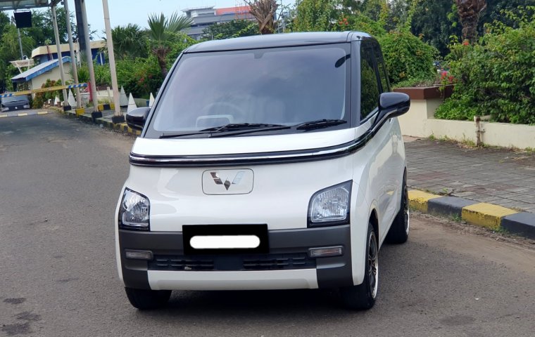 Wuling Air EV 2022 putih km 18 ribuan standar range pajak panjang