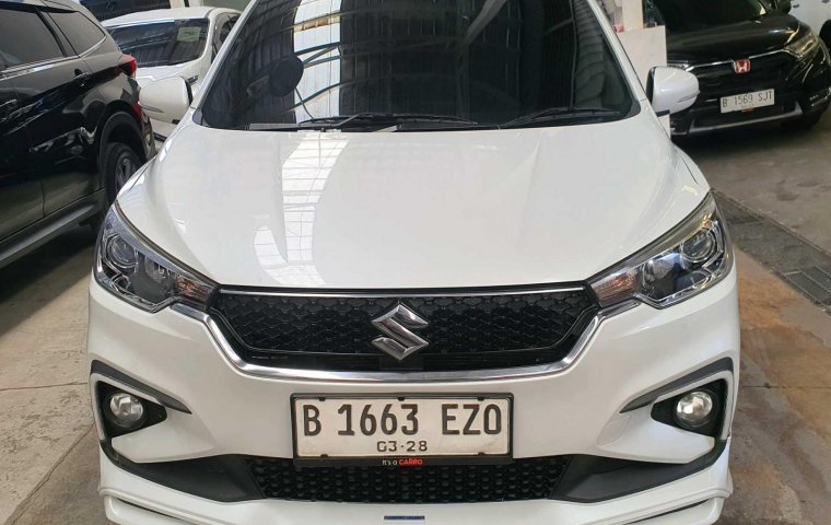 Suzuki Ertiga Sport Hybrid AT 2022 Putih