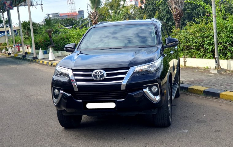 Toyota Fortuner VRZ 2017 hitam