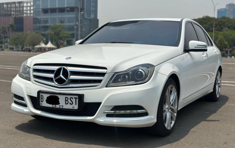 MERCY C200 CGI AT PUTIH 2014 SUPER NYAMAN TERMUAH