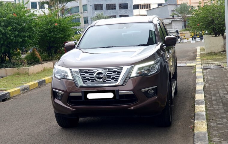 Nissan Terra 2.5L 4x2 VL AT 2018 coklat km 48 ribuan pajak panjang