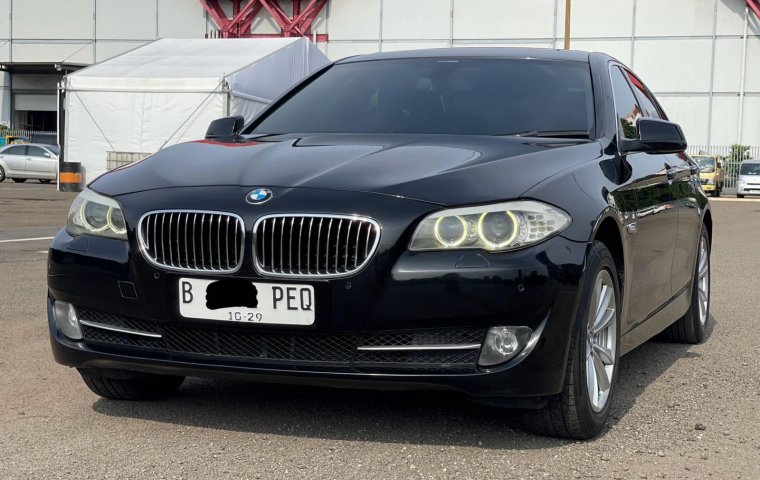 BMW 520D DIESEL AT HITAM 2013 SUPER NYAMAN TERMURAH