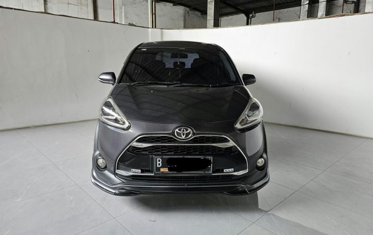 Toyota Sienta Q AT ( Matic ) 2016 Abu² Tua Km low 98rban plat ganjil siap pakai