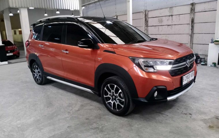 Suzuki XL7 Alpha AT 2022 Orange