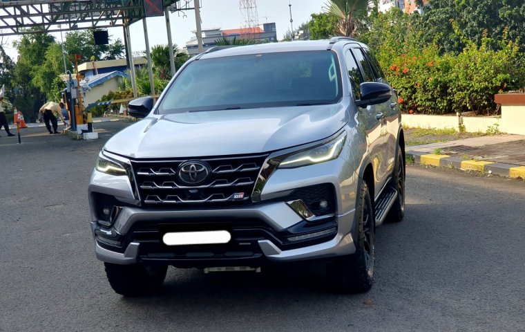 Toyota Fortuner New  4x2 2.8 A/T DSL GR Sport 2022 silver diesel