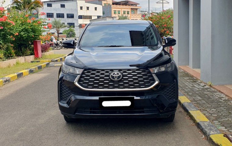 Toyota Innova Zenix G 2024 hitam bensin km 11 ribuan