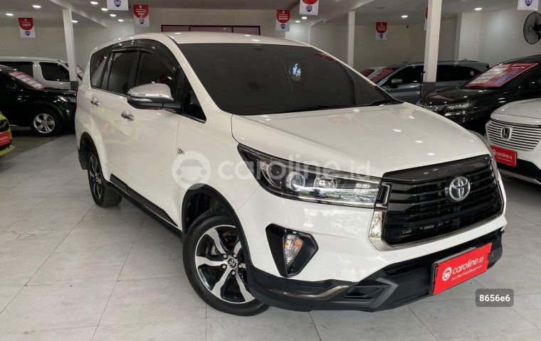Toyota Innova Venturer 2.0 AT 2021 - Pajak Panjang sampai Akhir Tahun - D1361AJJ