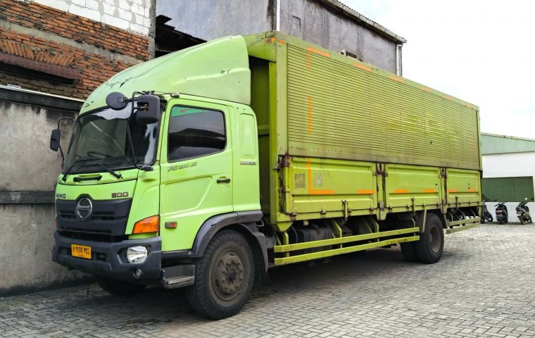 MULUS+banBARU MURAH Hino engkel FG235JS wingbox 2018