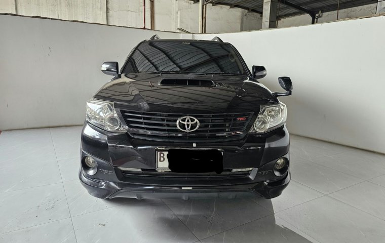 Toyota Fortuner G  VNT TRD 2.5 diesel MT ( Manual ) 2014 Hitam plat ganjil jkt utara