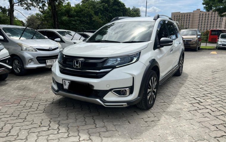 Honda BR-V Prestige CVT 2019 Putih Istimewa