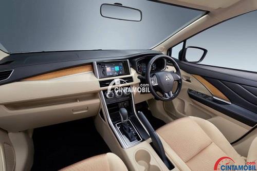 Desain bagian dashboard mobil Nissan Grand Livina 2019
