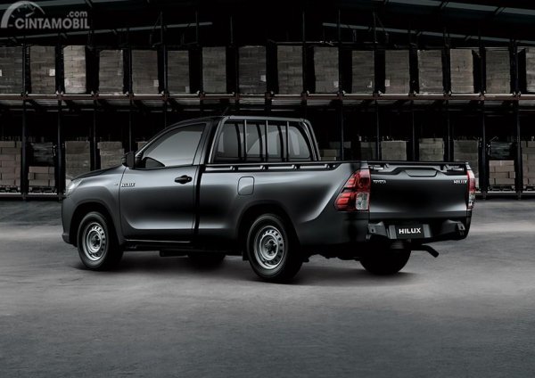 Review Toyota Hilux Single Cabin 2017: Pick Up Multifungsi Siap