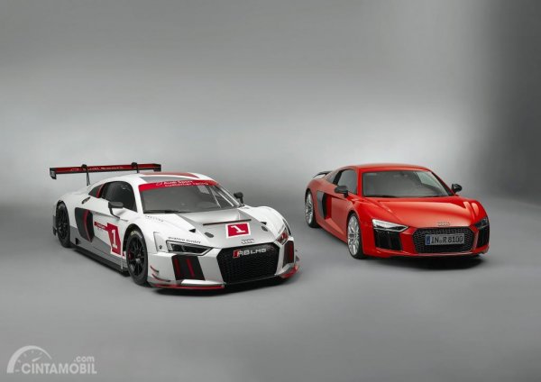 Desain Audi R8 2022 terinspirasi dari model balapnya yakni Audi R8 LMS GT3