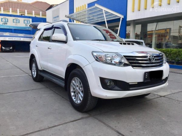 Tips beli mobil bekas: Toyota Fortuner Generasi Pertama, Si Badak Tangguh Yang Jadi Simbol Status