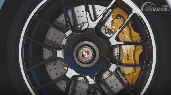 Bukan Untuk Pengereman Keras, Porsche Jelaskan Manfaat Sebenarnya Rem Carbon Ceramics
