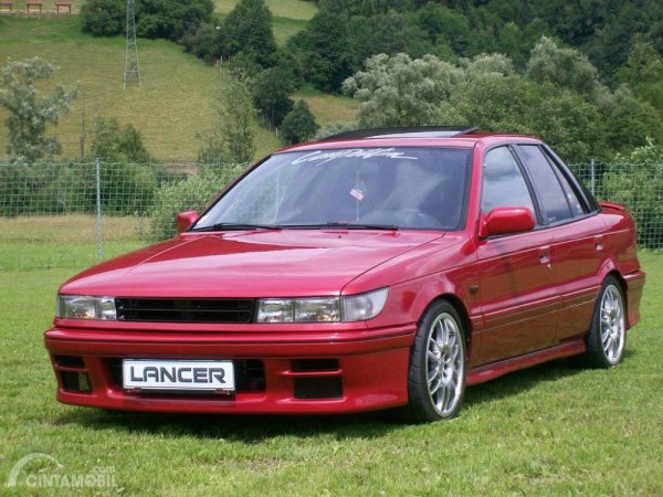 Wajib Punya, Inilah 5 Pilihan Sedan Bekas Terbaik di Era 1990-an