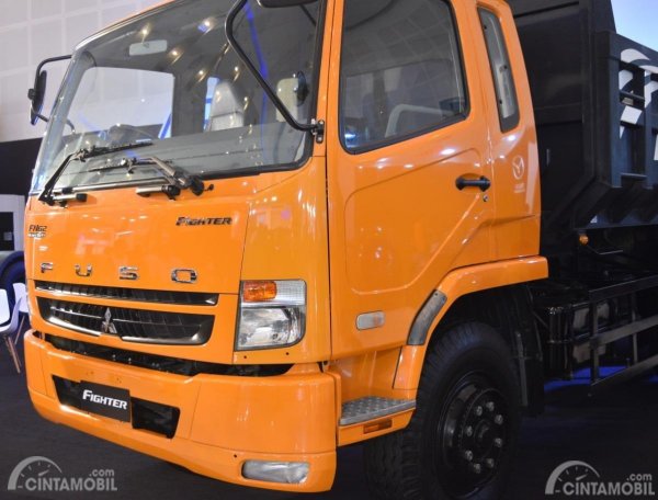 KTB Sumbang Mitsubishi Fuso Kepada Lembaga Aksi Cepat Tanggap