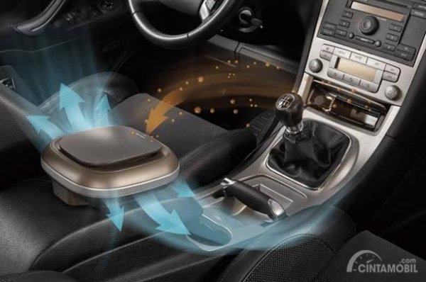 Anda Perokok Aktif? Coba Pasang Alat Ini, Air Purifier Mobil